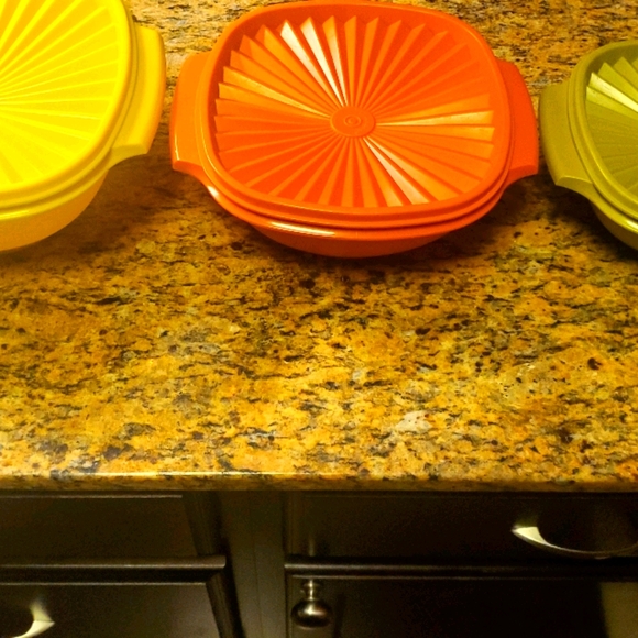 Tupperware Other - vintage Tupperware bowls